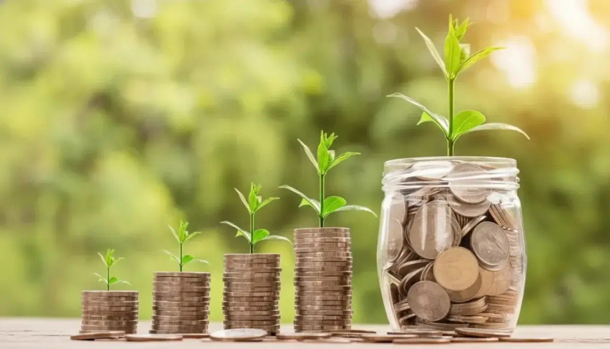 Infográfico com ícones financeiros sobre 7 negócios lucrativos para criar sua própria fonte de renda estável.