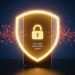 Escudo protetor com cadeado sobre o ícone do WhatsApp, simbolizando a Confirmação em duas etapas no WhatsApp contra golpes
