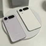 Honor Magic8 Pro Air com design elegante, tela de bordas infinitas e acabamento premium em fundo neutro.