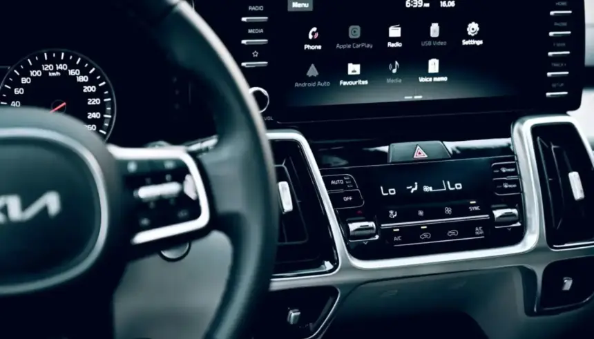 Bug no Android Auto reverte Gemini para Google Assistant e causa confusão aos condutores