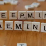 Google Gemini ganha Assistência Proativa para analisar ecrã e notificações em tempo real
