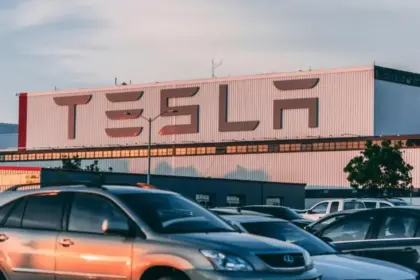 Tesla 4680 falha promessas: Model Y europeu perde 8% de autonomia e piora carregamento